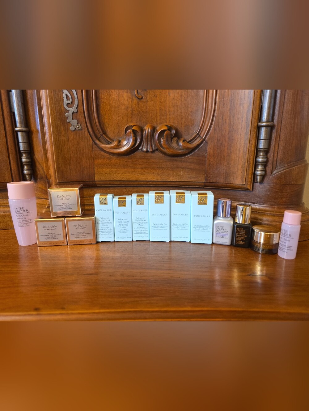 14x Estee Lauder Super Ultimate Travel Bundle--NIB